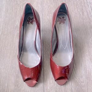 Enzo Angiolini Peep-Toe Pumps Shoes Red Wine Patent Leather Burgundy Size 9